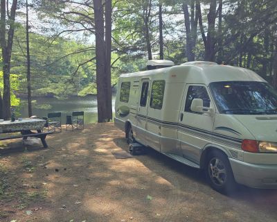 2003 Winnebago RIALTA 222HD