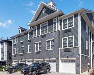 3 Bedroom 3BA Condominium For Sale in FORT LEE, NJ