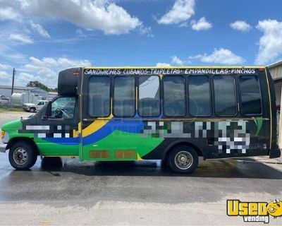 Low Mileage 2002 Ford Diesel Food Truck / Bus Mobile Kitchen in Great Shape