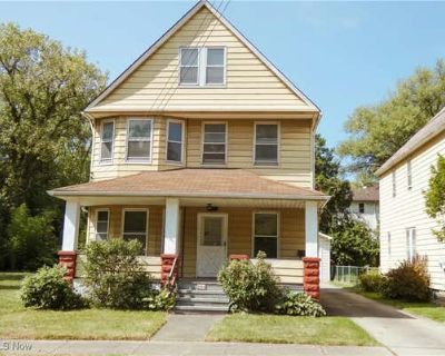 4 Bedroom 2BA 2684 ft Duplex For Sale in CLEVELAND, OH