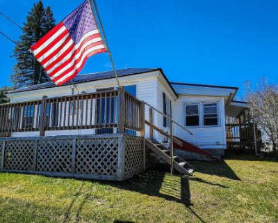 2 Bedroom 1BA 1000 ft Pet-Friendly House For Rent in Old Town, ME