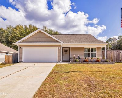 3 Bedroom 2BA 1332 ft Single Family House For Sale in Gulfport, MS