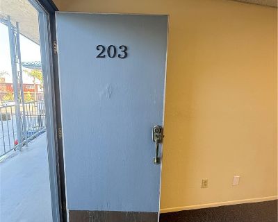 7755 ft Commercial Property For Rent in Gardena, CA