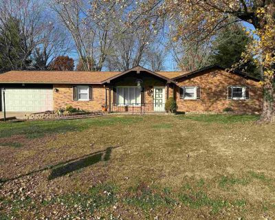 3 Bedroom 2BA 1400 ft Single Family House For Sale in Jasper, IN