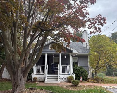 3 Bedroom 1BA 1450 ft Apartment For Rent in Huntington, NY