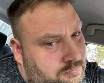 Joshua Hicks, 34 years, Male. Looking in: South Park, Allegheny County, PA