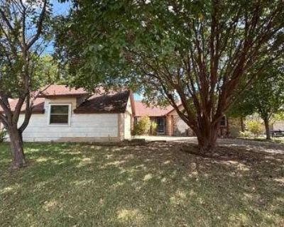 2.0 Bath Foreclosure Property in Waxahachie, TX 75165 - Gingerbread Ln