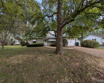 2 Bedroom 1BA 1086 ft Single Family Home For Sale in BELLEVILLE, IL