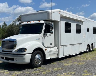 2005 NRC 45 Tandem Axle Motorcoach