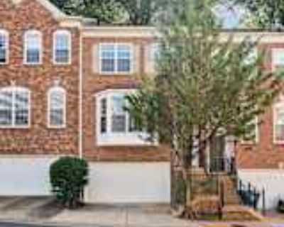 3 Bedroom 2BA 1599 ft² Apartment For Rent in Annandale, VA 7727 Heritage Woods Way