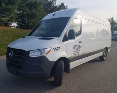 Drivers for Straight Trucks and Sprinter Vans