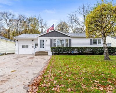 3 Bedroom 1BA 1357 ft Single Family House For Sale in Rochester, NY