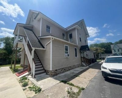 Broad St Apt E, Stroudsburg, Home For Rent