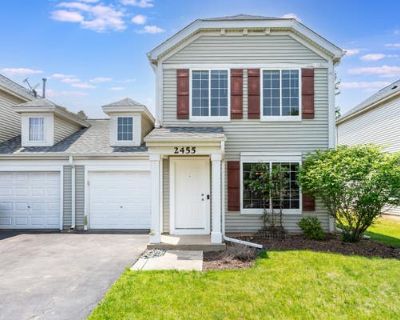 3 Bedroom 3BA 1700 ft Duplex For Sale in MONTGOMERY, IL