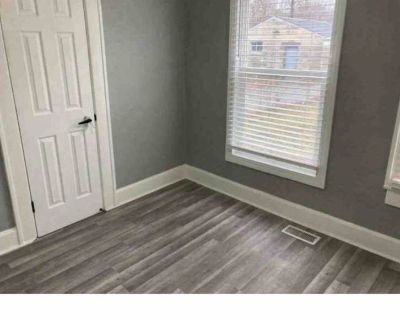 Furnished Room for Rent - Iso: Roommate(S) For Private Br In Shared House.