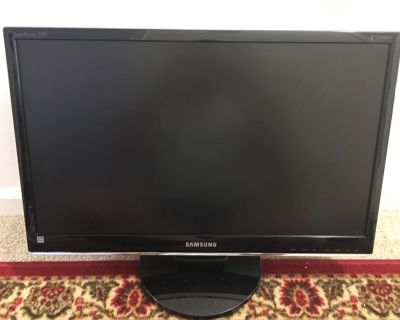 Great condition 24 inch monitor. Samsung SyncMaster 2496SW.