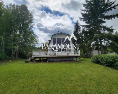 3 Bedroom 2BA 1705 ft Pet-Friendly Apartment For Rent in Manchester, WA