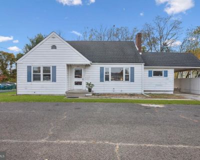 4 Bedroom 1BA 1738 ft Single Family House For Sale in Atco, NJ