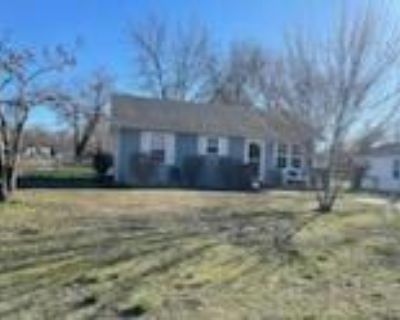 2 Bedroom 1BA 816 ft Single Family Home For Sale in Joplin, MO