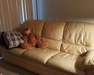 FREE FREE FREE
FIRST COME FIRST GETS IT. 
 NO TEARS...
A FEW SCUFF MARKS BUT PLENTY OF LIFE LEFT.