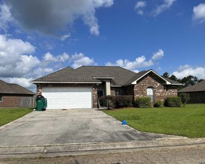Red Bud Ln, Denham Springs, Home For Rent