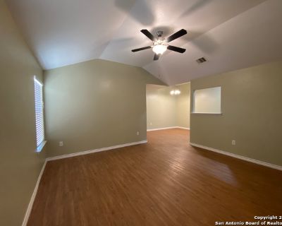 2 Bedroom 2BA 1047 ft Apartment For Rent in Pleasanton, TX