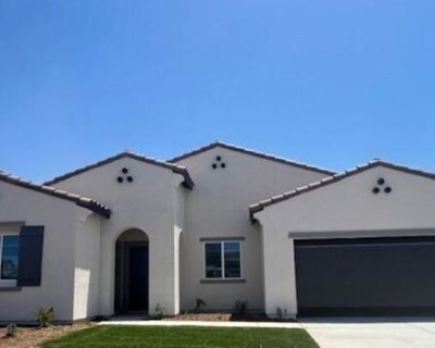 7318 Chetco River St. Newly built home with solar system in Sendero Ranch community, located in a peaceful and quiet neighborhood. This spacious home features 4 bedrooms and 3 baths with a den, which includes a luxurious 1 bedroom suite with a kitchenette, very convenient for in laws or guests. Beautiful entry to a formal living room, den, and dining area. Ample space in closets. A good size la...