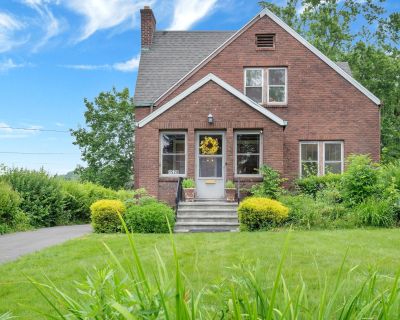 3 Bedroom 2BA 1908 ft Multi-Family For Sale in Troy, NY