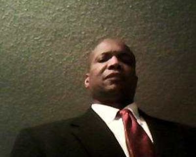 Glenn Martin, 59 years, Male. Looking in: Seattle, King County, WA