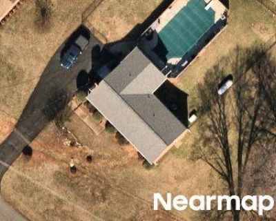 0.5 Bath Preforeclosure Property in Forest, VA 24551 - Graves Dr