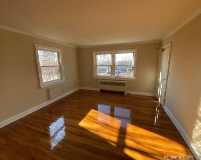 1 Bedroom 1BA 800 ft Apartment For Rent in Stamford, CT