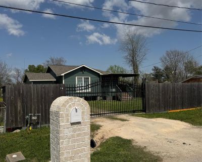 11013 Pandora Drive. Welcome home to Wynnewood Acres! In close proximity to the 610 Loop, Beltway 8, I-10 and HWY90 making commuting anywhere in or around the Houston or surrounding areas easy. Cozy gated home with recently remodeled kitchen and bathrooms. Schedule your showing today!. 2 Bedroom. 1 Bathroom. 944 ft