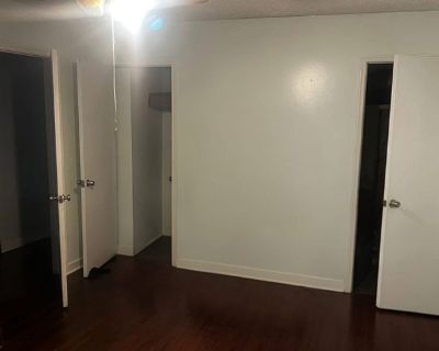 Furnished Room for Rent - Quiet & Convenient Near Downtown Canton