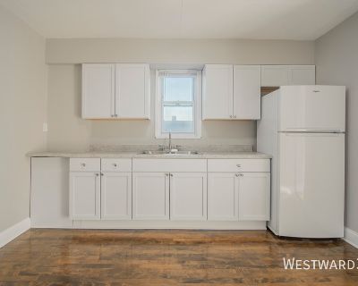 2 Bedroom 1BA 860 ft Pet-Friendly Apartment For Rent in East Chicago, IN