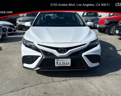 2024 Toyota Camry SE Sedan 4D
