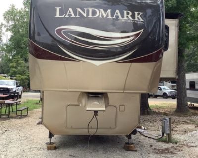 2013 Heartland Landmark LM Rushmore