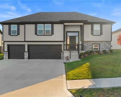 5 Bedroom 3BA 2245 ft Single Family Home For Sale in GRAIN VALLEY, MO