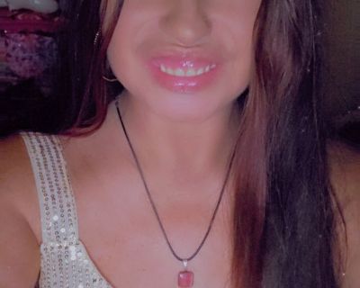 Vanessa - Needs a House or a Room