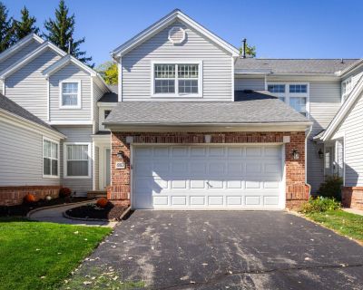 2 Bedroom 3BA 2098 ft Single Family House For Rent in Troy, MI