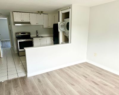 1 Bedroom 1BA 800 ft Pet-Friendly Apartment For Rent in Branford, CT