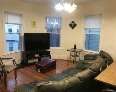 5 Bedroom 2BA 0 ft Apartment For Rent in Boston, MA
