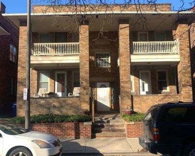 2 Bedroom 1BA 800 ft Pet-Friendly Townhouse For Rent in Cleveland, OH