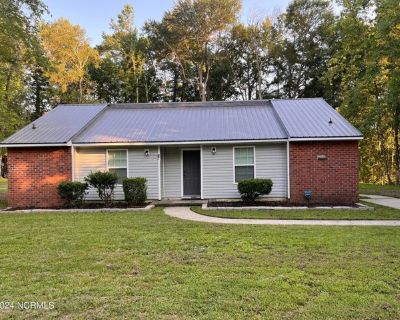 1531 Rosemond Dr Lot 6. Home Available - 3 bedrooms 2 baths located outside the limits - Just minutes from the hospital. One pet limit not to exceed 50 lbs. No eviction history.. 3 Bedroom. 2 Bathroom. 1218 ft