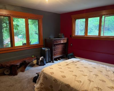 Unfurnished Room for Rent - 3-bedrooms for rent in Maple Valley