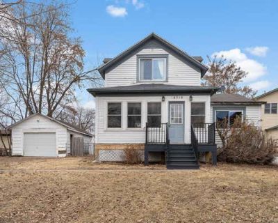 3 Bedroom 1BA 1360 ft Single Family Home For Sale in LINDSTROM, MN
