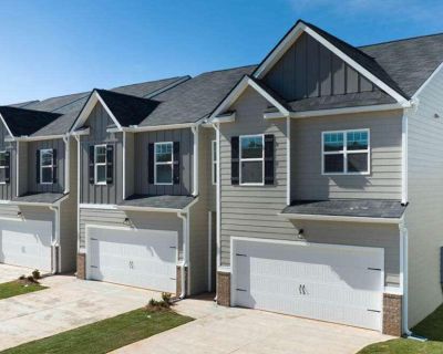 4 Bedroom 2BA 1859 ft Townhouse For Sale in Lawrenceville, GA