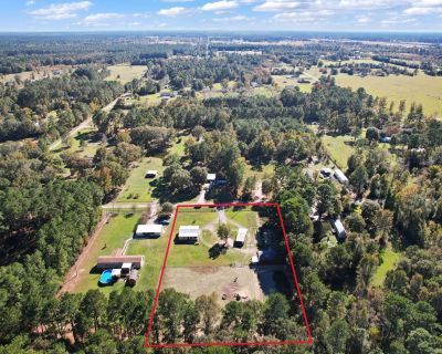 2 Bedroom 1BA 640 ft Single Family House For Sale in Cleveland, TX