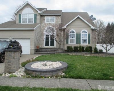 103 Tived Ln E. Woodlands development, custom home located in heart of Edison, Close to all major highway, shopping, Metuchen Train station, Hardwood floors, Recessed Light, Stainless steel appliances, Full Finished basement with full bath, Lots of storage, Two attached car garage, NTN application required, One year or two year lease, NO PETS , Available immediately, coming soon showing start f...