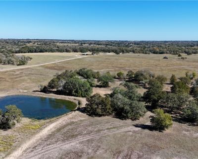 1 Bedroom Studio For Sale in Schulenburg, TX