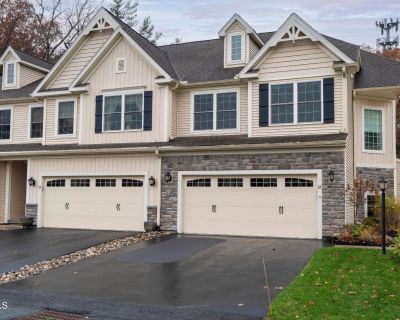3 Bedroom 2BA 1986 ft Townhouse For Sale in Malta, NY